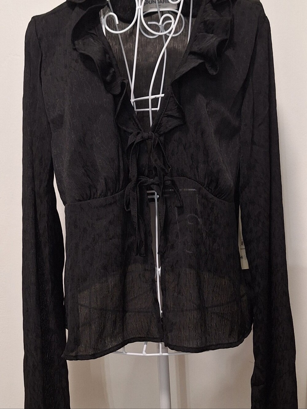 No Boundaries NWT Women' Babydoll Top Size L Cottage Fairycore Glam Black - Picture 2 of 9